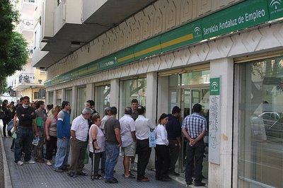 Cae el número de personas con empleo en Andalucía