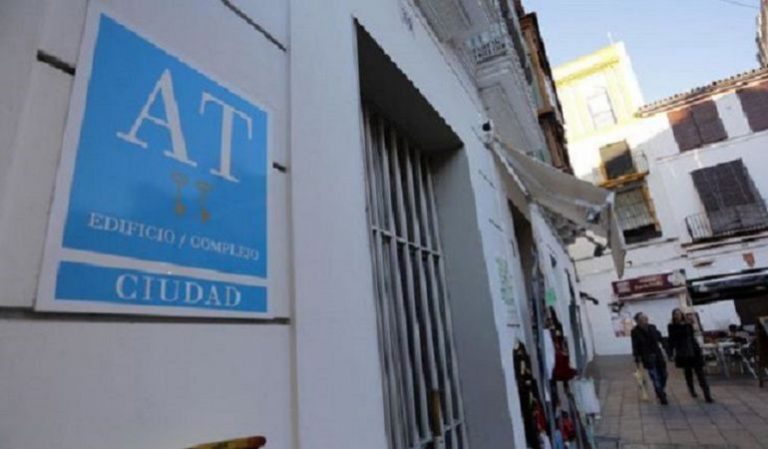 El ayuntamiento de Sevilla impone una sanción de 1,8 millones contra una empresa por pisos turísticos