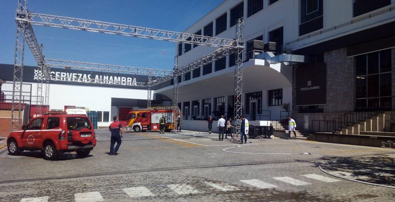 La planta de Cervezas Alhambra en Granada sufre una fuga de amoniaco