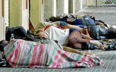 Tres millones y medio de personas «malviven» en Andalucía