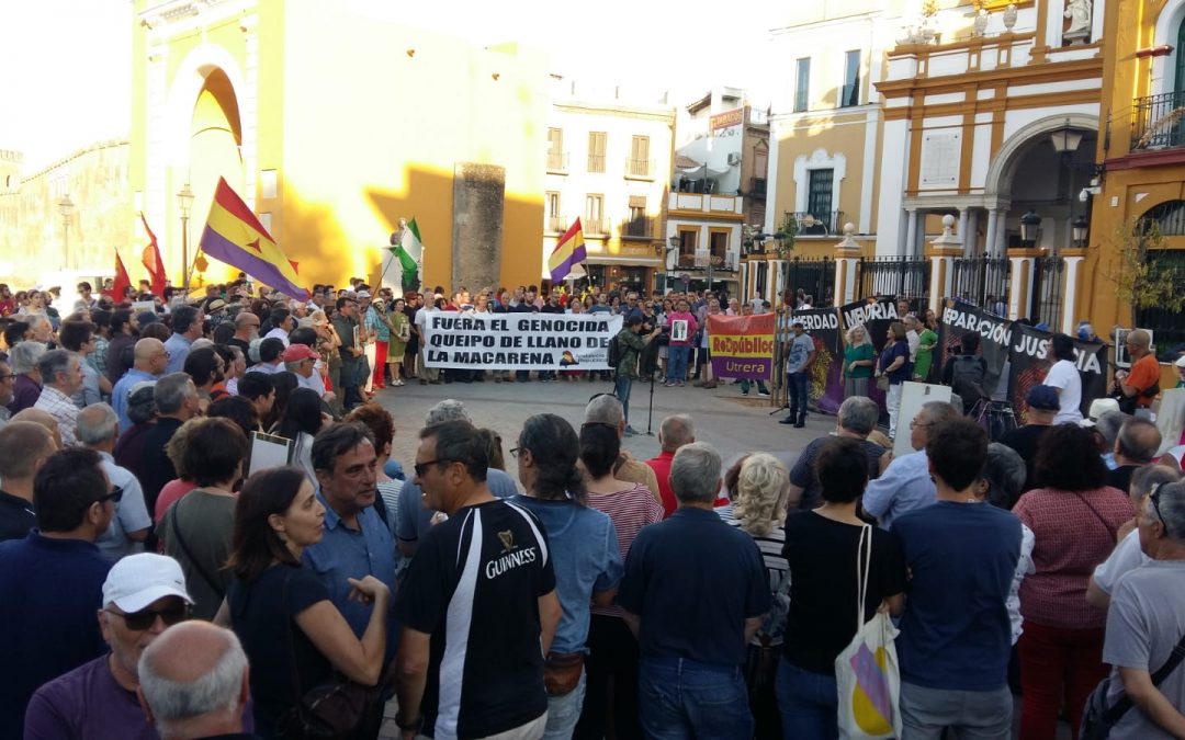 ¡Fuera Queipo de la Macarena!