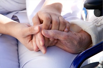 El falso debate eutanasia/versus cuidados paliativos