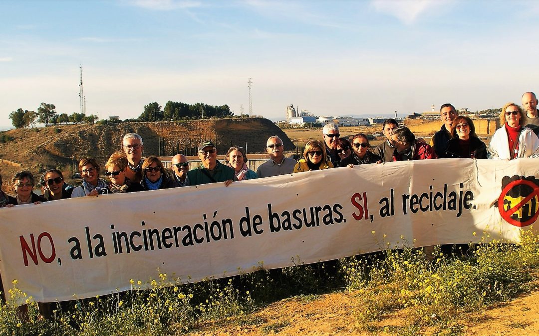 Más de 9.000 firmas exigen una modificación del PGOU que impida la quema de residuos