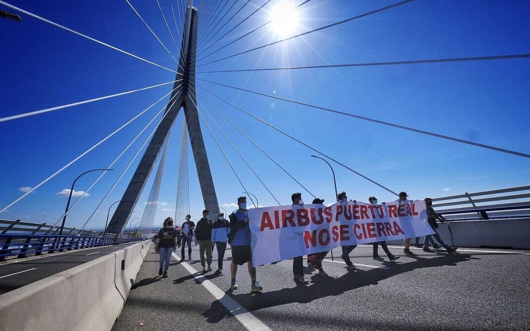 Pasó el Primero de Mayo y por el puente