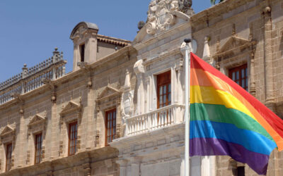 El arco iris en el Parlamento andaluz