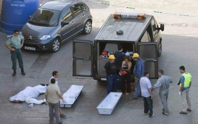 Muere un trabajador al caerle encima una estructura metálica en Almería
