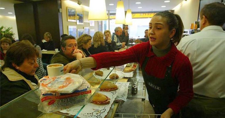 Menos empleo, menos salarios, más precariedad