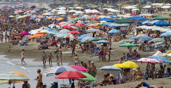 Los records del sector turístico: número de visitantes y precariedad laboral