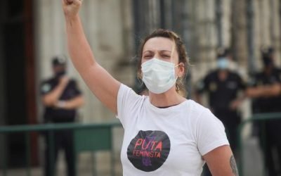 Sobre el cierre de prostíbulos: celebra que algo queda