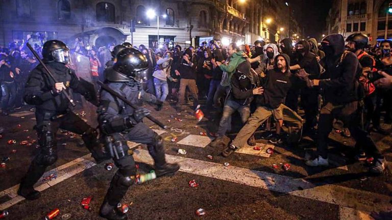 Libertad de expresión, y otros derechos y libertades