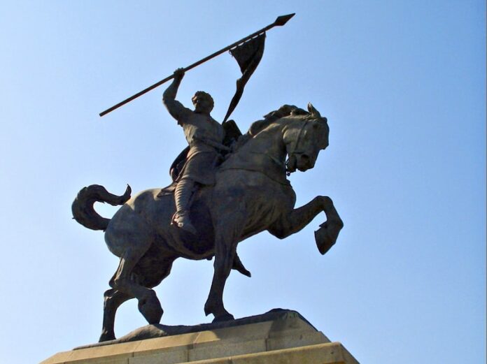 EstatuadeElCidCampeadorSevilla05
