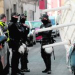 DOCU_SUR DESALOJAN LAS VIVIENDAS SOCIALES OCUPADAS EN LA LÍNEA (CÁDIZ)