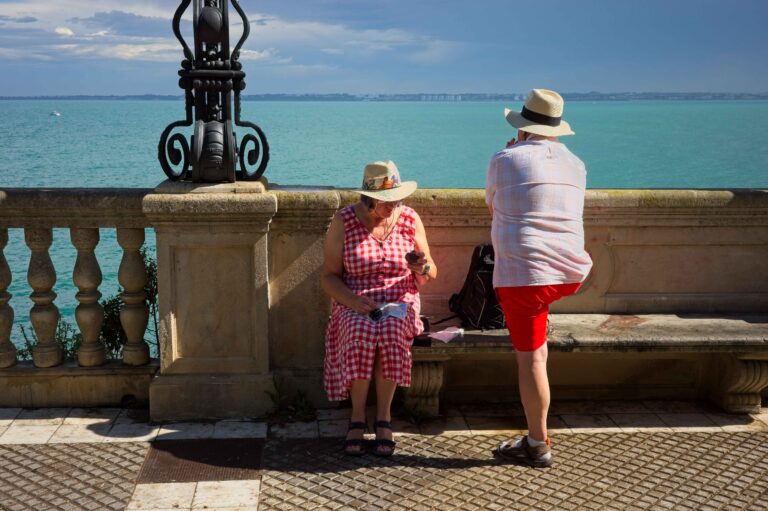 Mirar Cádiz