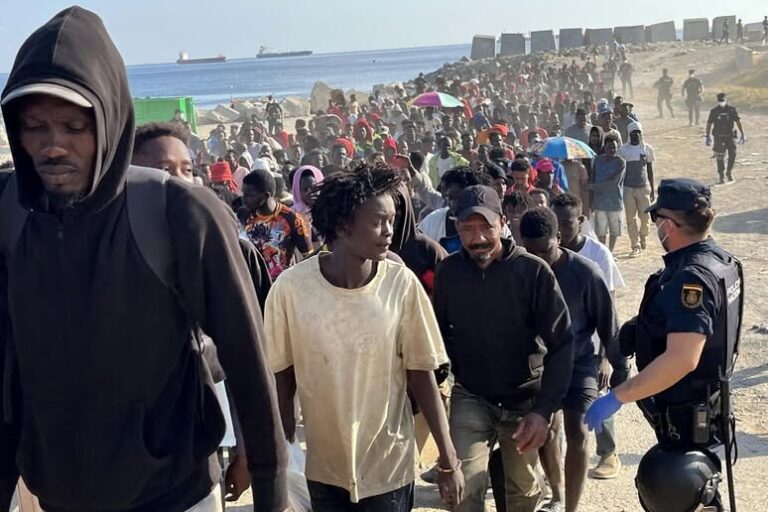 Migrantes ‘invasores’ pero no sujetos políticos